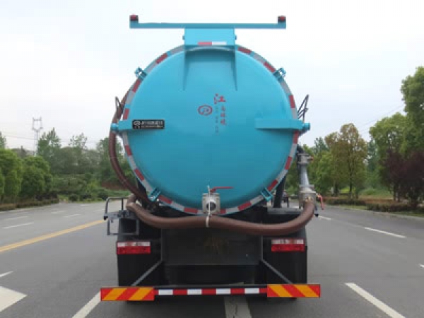 東風(fēng)D9吸污車(chē)(國(guó)六)